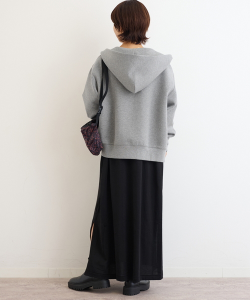 JOURNAL STANDARD relume（ジャーナルスタンダード　レリューム）の「《追加》フーディーコンパクトブルゾン（パーカー・レディース・チャコールグレー/アイボリー/ブラウン・FREE）」の6枚目の写真