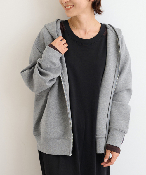 JOURNAL STANDARD relume（ジャーナルスタンダード　レリューム）の「《追加》フーディーコンパクトブルゾン（パーカー・レディース・チャコールグレー/アイボリー/ブラウン・FREE）」の7枚目の写真