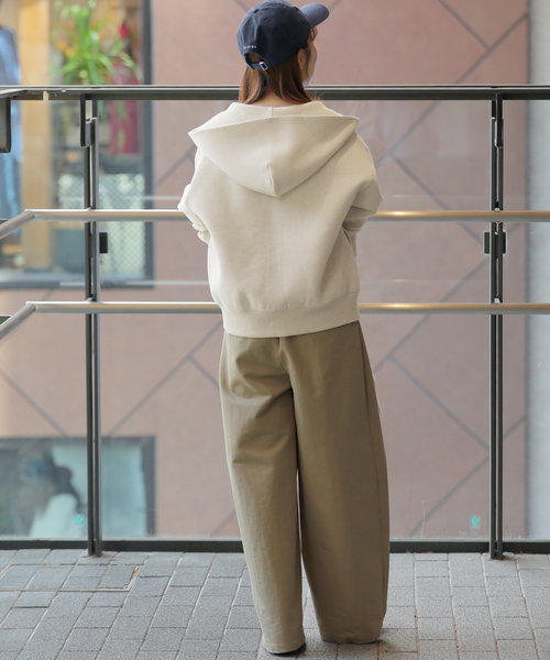 JOURNAL STANDARD relume（ジャーナルスタンダード　レリューム）の「《追加》フーディーコンパクトブルゾン（パーカー・レディース・チャコールグレー/アイボリー/ブラウン・FREE）」の21枚目の写真