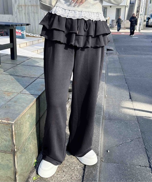 INGNI(イング)の「フリルスウェットパンツ(スウェットパンツ・レディース・チャコールグレー/グレー・FREE)」の2枚目の写真