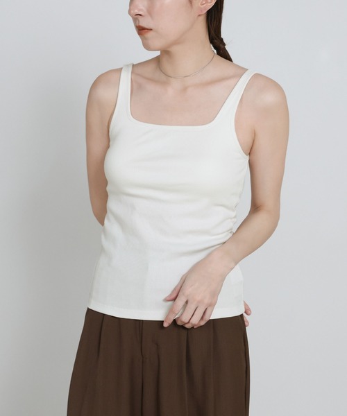 select MOCA（セレクトモカ）の「【機能素材】カップ付きスクエアネックテレコタンクトップ（タンクトップ・レディース・オフホワイト/ブラック/スミクロ・SMALL/MEDIUM/LARGE）」の21枚目の写真