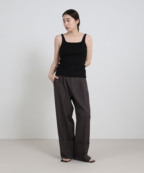 select MOCA（セレクトモカ）の「【機能素材】カップ付きスクエアネックテレコタンクトップ（タンクトップ・レディース・オフホワイト/ブラック/スミクロ・SMALL/MEDIUM/LARGE）」の6枚目の写真