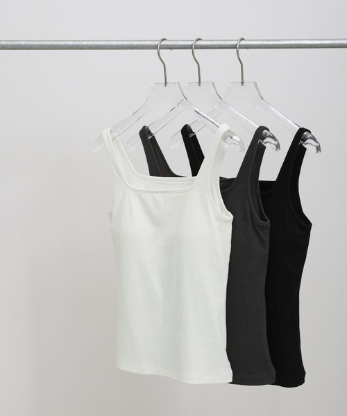 select MOCA(セレクトモカ)の「【接触冷感・防菌・防臭・UVカット】カップ付きスクエアネックテレコタンクトップ(タンクトップ・レディース・オフホワイト/ブラック/スミクロ・SMALL/MEDIUM/LARGE)」の22枚目の写真