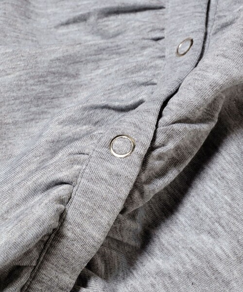 Ray BEAMS(レイビームス)の「キャミソール レイヤード ギャザー Tシャツ(Tシャツ/カットソー・レディース・クリーム/シルバー・ONE SIZE)」の4枚目の写真