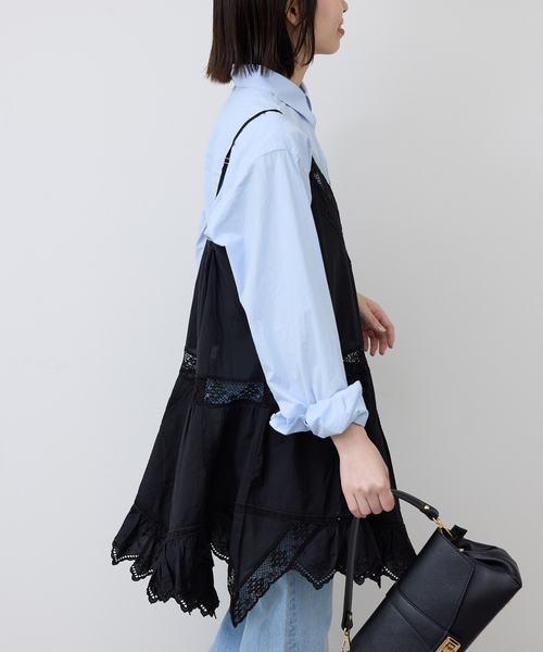 SLOBE IENA(スローブイエナ)の「リバーレースキャミワンピース(シャツ/ブラウス・レディース・ブラック/ホワイト・FREE)」の6枚目の写真