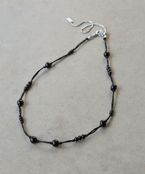 GOLDY（ゴールディ）の「ブラック スレッド ドット チョーカー（ネックレス・レディース・シルバー/ブラック・FREE）」の2枚目の写真