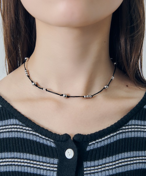 GOLDY（ゴールディ）の「ブラック スレッド ドット チョーカー（ネックレス・レディース・シルバー/ブラック・FREE）」の8枚目の写真