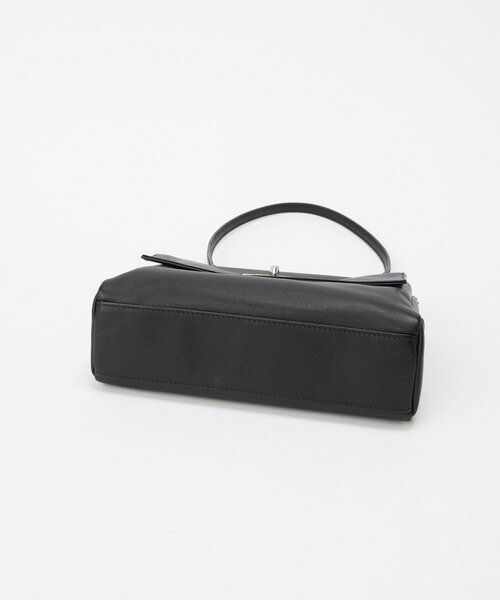 russet（ラシット）の「《@__serako.r__企画》ソフトレザーフラップミニトートバッグ（トートバッグ・レディース・ライトグレー/ブラック・FREE）」の10枚目の写真