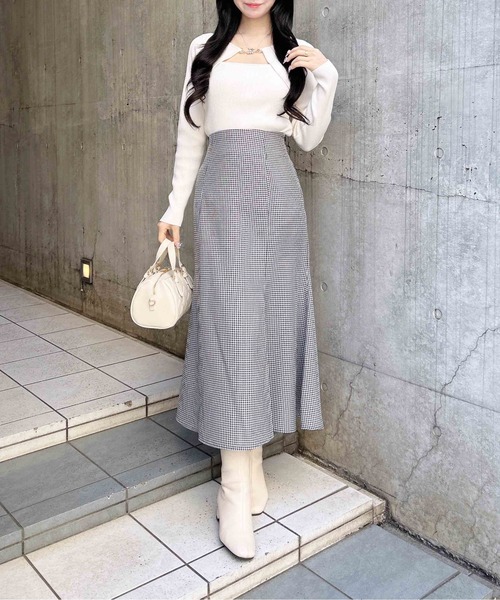 INGNI（イング）の「ビット付デコルテオープンリブニット（ニット/セーター・レディース・オフホワイト/ピンク/サックスブルー/ブラック・M）」の10枚目の写真