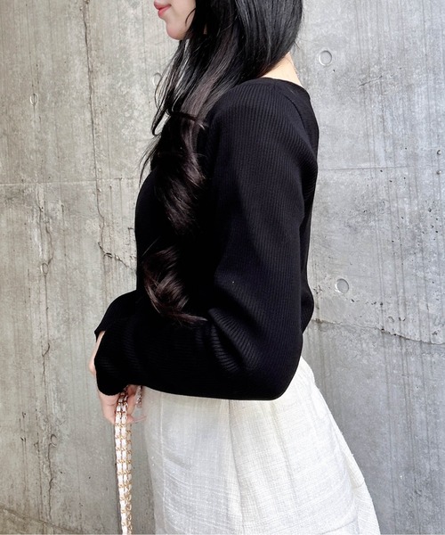 INGNI（イング）の「ビット付デコルテオープンリブニット（ニット/セーター・レディース・オフホワイト/ピンク/サックスブルー/ブラック・M）」の15枚目の写真