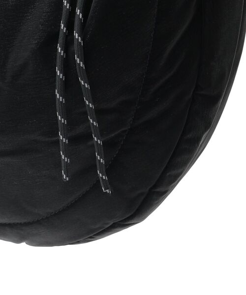 Green　Parks（グリーンパークス）の「ドロストワンショルダーバッグ（ショルダーバッグ・レディース・ブラック/ベージュ・FREE）」の18枚目の写真