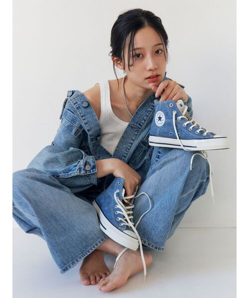 Ungrid（アングリッド）の「CONVERSEコラボデニムALL STAR AGED HI / UG15TH（スニーカー・レディース・ブルー・28/27.5/26.5/25.5/24.5/23.5/22.5）」の4枚目の写真