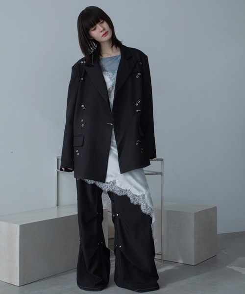 VACANCY(ヴァカンシー)の「レースドッキングアシンメトリーキャミワンピース(ワンピース・レディース・ホワイト/ブラック/カーキ・FREE)」の15枚目の写真