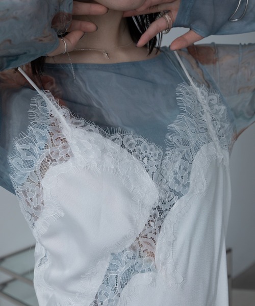 VACANCY(ヴァカンシー)の「レースドッキングアシンメトリーキャミワンピース(ワンピース・レディース・ホワイト/ブラック/カーキ・FREE)」の8枚目の写真