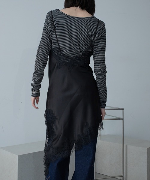 VACANCY(ヴァカンシー)の「レースドッキングアシンメトリーキャミワンピース(ワンピース・レディース・ホワイト/ブラック/カーキ・FREE)」の21枚目の写真