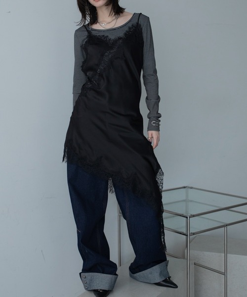 VACANCY(ヴァカンシー)の「レースドッキングアシンメトリーキャミワンピース(ワンピース・レディース・ホワイト/ブラック/カーキ・FREE)」の22枚目の写真