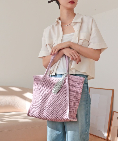 T・S・L（ティーエスエル）の「透かし編みペーパーシートトートバッグ（かごバッグ・レディース・サックスブルー/ベージュ/ラベンダー・FREE）」の3枚目の写真
