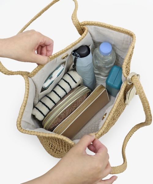 T・S・L（ティーエスエル）の「透かし編みペーパーシートトートバッグ（かごバッグ・レディース・サックスブルー/ベージュ/ラベンダー・FREE）」の4枚目の写真