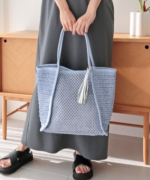 T・S・L（ティーエスエル）の「透かし編みペーパーシートトートバッグ（かごバッグ・レディース・サックスブルー/ベージュ/ラベンダー・FREE）」の9枚目の写真