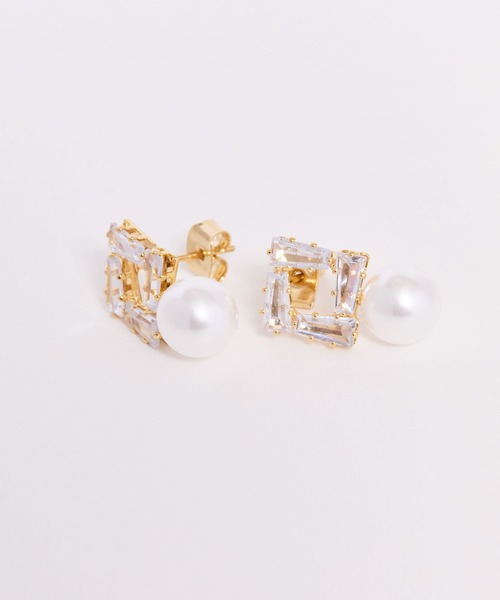 NOELA（ノエラ）の「スクエアビジューピアス（ピアス（両耳用）・レディース・シルバー/ゴールド・フリー）」の4枚目の写真