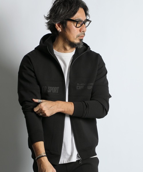 The DUFFER of ST.GEORGE(ザダファーオブセントジョージ)の「〔BLACK LABEL〕SORONA DOUBLE KNIT STAND PARKA:セットアップ対応 ソロナ ダンボールニット スタンドパーカー(パーカー・メンズ・ブラック/グレー/スミクロ・X-LARGE/LARGE/MEDIUM/SMALL)」の2枚目の写真