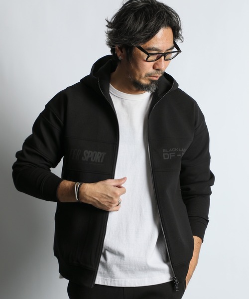 The DUFFER of ST.GEORGE(ザダファーオブセントジョージ)の「〔BLACK LABEL〕SORONA DOUBLE KNIT STAND PARKA:セットアップ対応 ソロナ ダンボールニット スタンドパーカー(パーカー・メンズ・ブラック/グレー/スミクロ・X-LARGE/LARGE/MEDIUM/SMALL)」の4枚目の写真