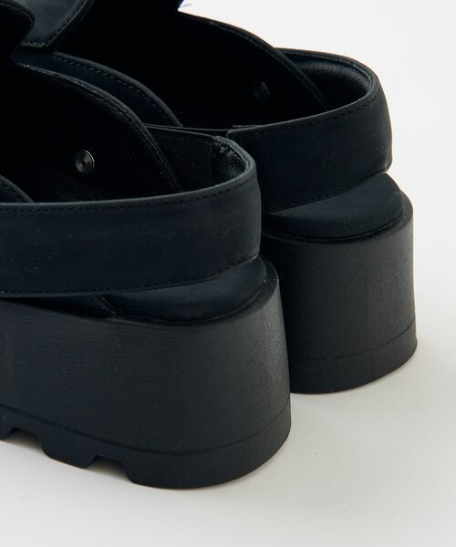 Kastane(カスタネ)の「サボ2WAYローファー(その他シューズ・レディース・ブラック/ベージュ・LARGE/MEDIUM)」の8枚目の写真