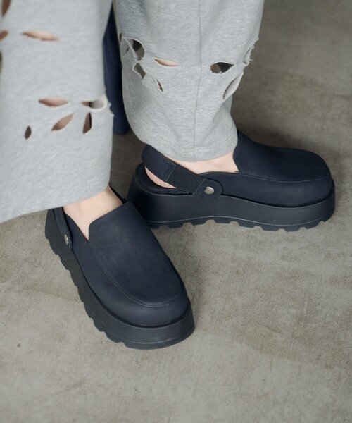 Kastane(カスタネ)の「サボ2WAYローファー(その他シューズ・レディース・ブラック/ベージュ・LARGE/MEDIUM)」の17枚目の写真