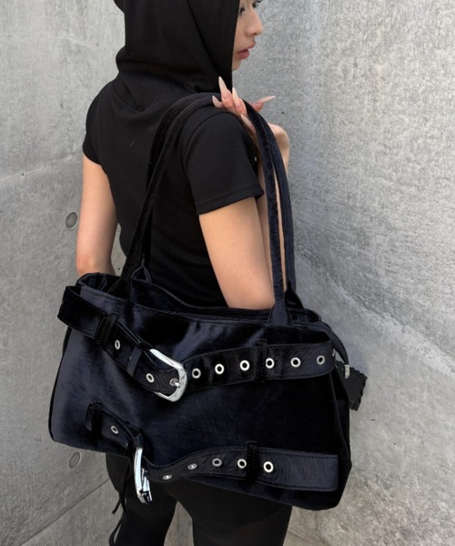 Never mind the XU(ネバーマインドザエックスユー)の「【Never mind the XU】double belt tote bag / 【ネバーマインド ザ エックスユー】ダブルベルトトートバッグ <着用動画あり>(トートバッグ・メンズ・ブラック・ONE SIZE)」の2枚目の写真