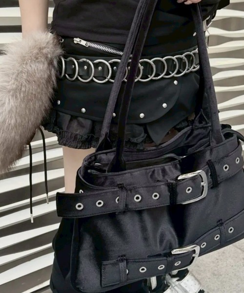 Never mind the XU(ネバーマインドザエックスユー)の「【Never mind the XU】double belt tote bag / 【ネバーマインド ザ エックスユー】ダブルベルトトートバッグ <着用動画あり>(トートバッグ・メンズ・ブラック・ONE SIZE)」の20枚目の写真