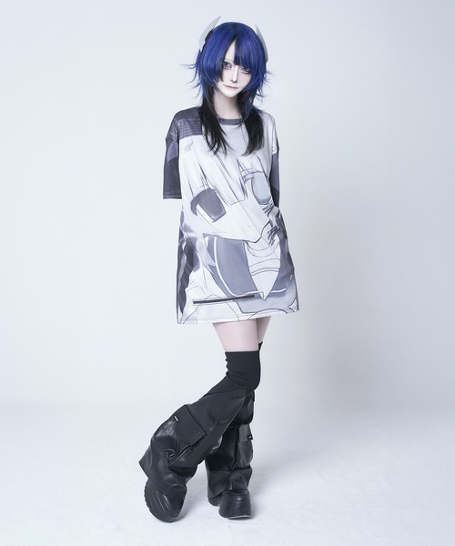 Re:CRYPT(リクリプト)の「モノトーンガール グラフィックTシャツ(Tシャツ/カットソー・レディース・ブラック・F)」の5枚目の写真