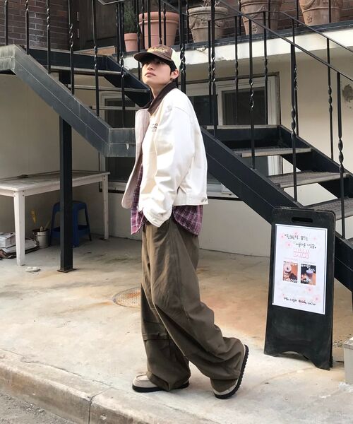 INTEMPOMOOD（インテンポムード）の「ソーホー ワイド コットンパンツ_カーキ（その他パンツ・メンズ・カーキ・MEDIUM/LARGE/X-LARGE）」の17枚目の写真