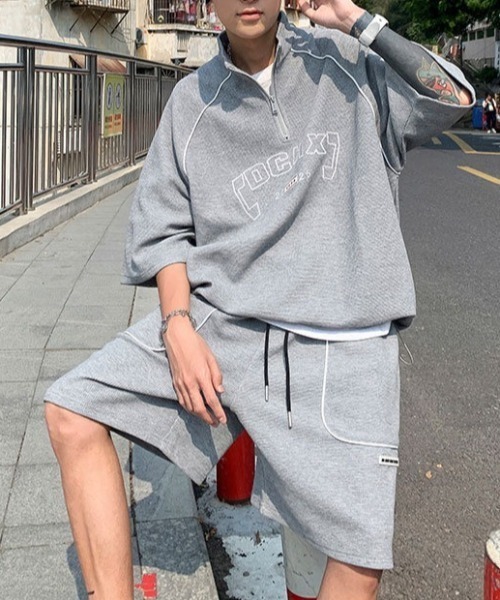link lot(リンクロット)の「【2点セット】カレッジロゴ ハイネックリラックスセットアップ(Tシャツ/カットソー・メンズ・グレー/ブラック・L/M)」の11枚目の写真
