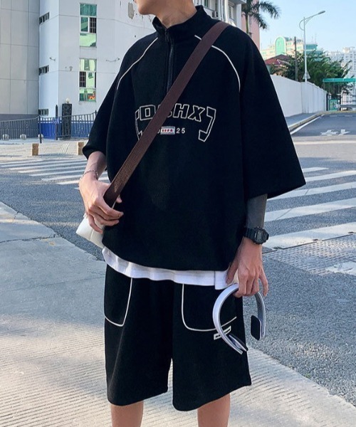 link lot(リンクロット)の「【2点セット】カレッジロゴ ハイネックリラックスセットアップ(Tシャツ/カットソー・メンズ・グレー/ブラック・L/M)」の15枚目の写真