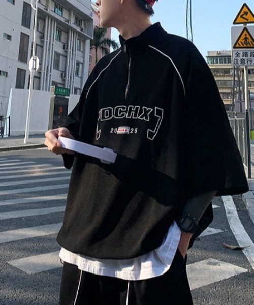 link lot(リンクロット)の「【2点セット】カレッジロゴ ハイネックリラックスセットアップ(Tシャツ/カットソー・メンズ・グレー/ブラック・L/M)」の3枚目の写真