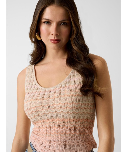 Guess(ゲス)の「ROSALYN Tank Sweater ニット タンクトップ(タンクトップ・レディース・ライトブルー/ピンク・SMALL/LARGE/MEDIUM/X-SMALL)」の4枚目の写真