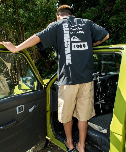 Quiksilver(クイックシルバー)の「QUIKSILVER メンズ SD 1969 BOX ST 半袖Tシャツ 超速乾 【2026年春夏モデル】(Tシャツ/カットソー・メンズ・カーキ/ブラック/ホワイト・X-LARGE/LARGE/MEDIUM)」の2枚目の写真