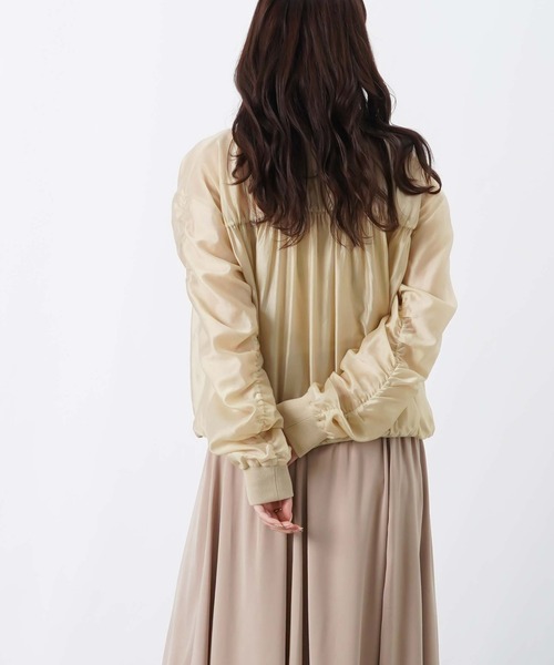 LUCA/LADY LUCK LUCA（ルカ/レディラックルカ）の「LC/LLL ギャザーリブブラウス（シャツ/ブラウス・レディース・ベージュ/ブラック/ブルー・FREE）」の2枚目の写真