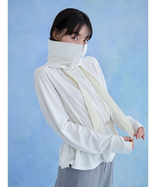 SNIDEL(スナイデル)の「【WEB限定/LUMISHADE】サンバイザー付きUVカットパーカー(パーカー・レディース・ブラック/アイボリー・F)」の6枚目の写真