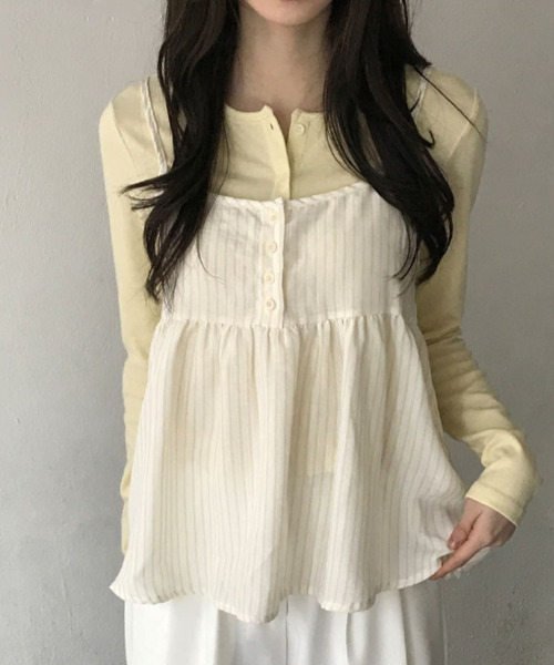 VIVID LADY(ビビッドレディー)の「ストライプキャミトップ&カーディガン アンサンブル 2点セット(アンサンブル・レディース・グレー/ネイビー/イエロー・FREE)」の3枚目の写真