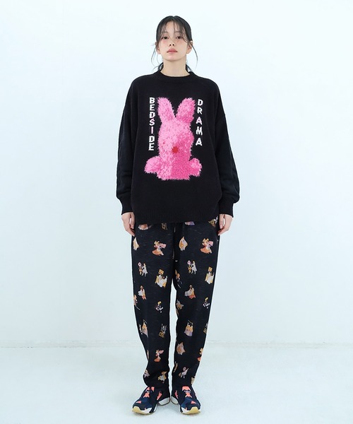 bedsidedrama（ベットサイドドラマ）の「Pink Rabbit Wide Knit Sweater（ニット/セーター・レディース・グレー/ブラック・2/1）」の3枚目の写真