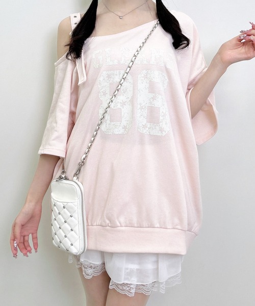 INGNI(イング)の「肩ベルト付ナンバリングスウェットトップス(Tシャツ/カットソー・レディース・カモフラージュ/オートミール/ピンク/チャコールグレー・M)」の3枚目の写真