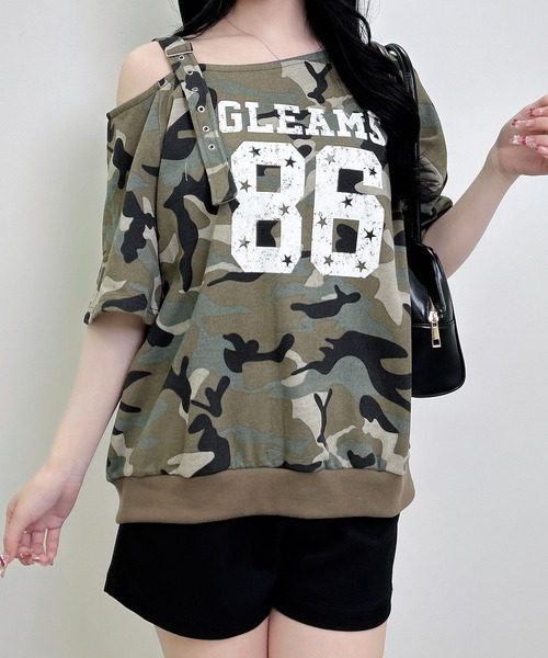 INGNI(イング)の「肩ベルト付ナンバリングスウェットトップス(Tシャツ/カットソー・レディース・カモフラージュ/オートミール/ピンク/チャコールグレー・M)」の4枚目の写真