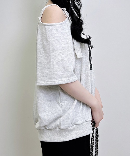 INGNI(イング)の「肩ベルト付ナンバリングスウェットトップス(Tシャツ/カットソー・レディース・カモフラージュ/オートミール/ピンク/チャコールグレー・M)」の15枚目の写真
