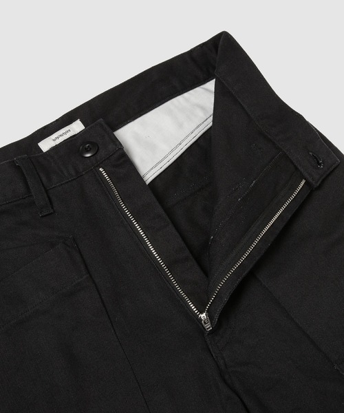 WhoWhat(フーワット)の「12oz DENIM ORIGAMI POCKET PANTS(デニムパンツ・メンズ・ブラック・M/S)」の3枚目の写真