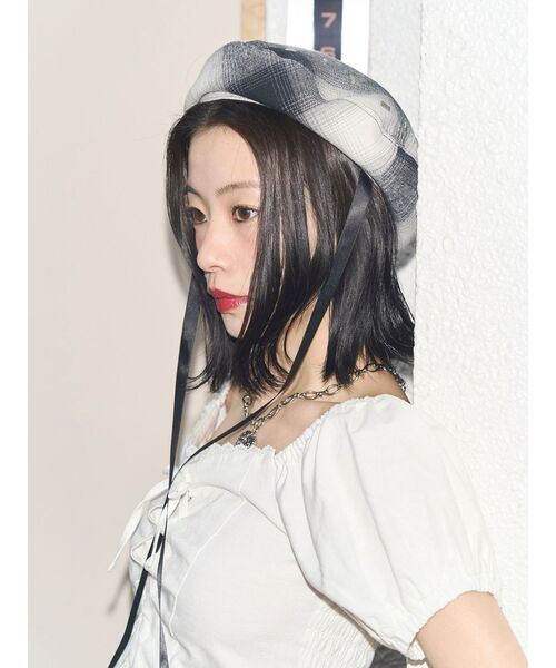 jouetie(ジュエティ)の「【kaorinomori×jouetie】ルモアスタッズベレー(ハンチング/ベレー帽・レディース・ブラック/レッド・FREE)」の1枚目の写真
