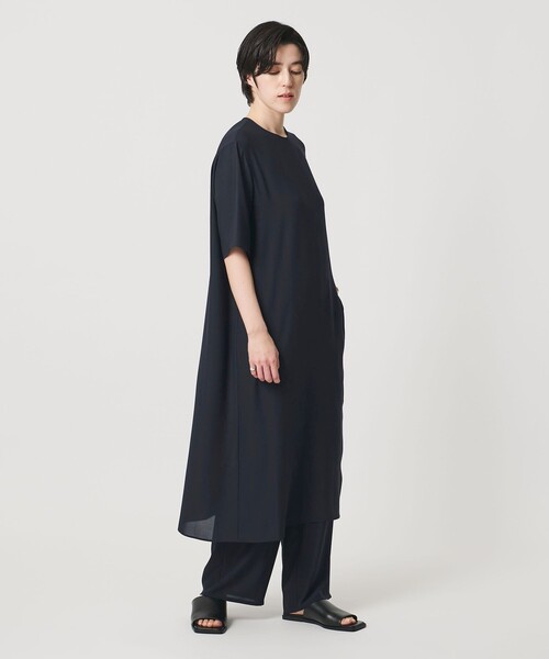 MARW UNITED ARROWS(マルゥ ユナイテッドアローズ)の「<MARW UNITED ARROWS>シフォン スリット ワンピース(ワンピース・レディース・ブラック/ネイビー/ロイヤルブルー・FREE)」の4枚目の写真