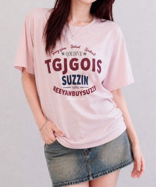 NANEA（ナネア）の「カレッジロゴ グラフィックプリントTシャツ（Tシャツ/カットソー・レディース・ネイビー/ブラック/アイボリー/ピンク/ホワイト・MEDIUM）」の7枚目の写真