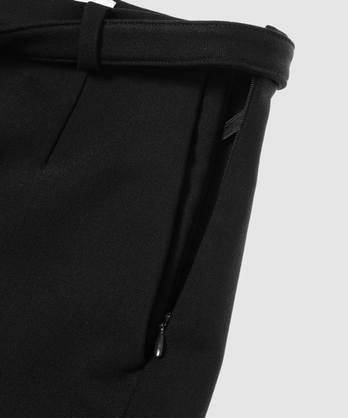 MARINE SERRE(マリーン・セル)の「TAILORING MINI SHORTS(その他パンツ・レディース・ブラック・38/36)」の4枚目の写真