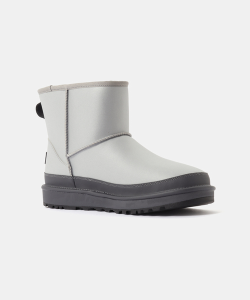 UGG(アグ)の「UGG M Classic Mini Reflective 1171110(ブーツ・メンズ・シルバー・26cm/27cm/28cm)」の5枚目の写真